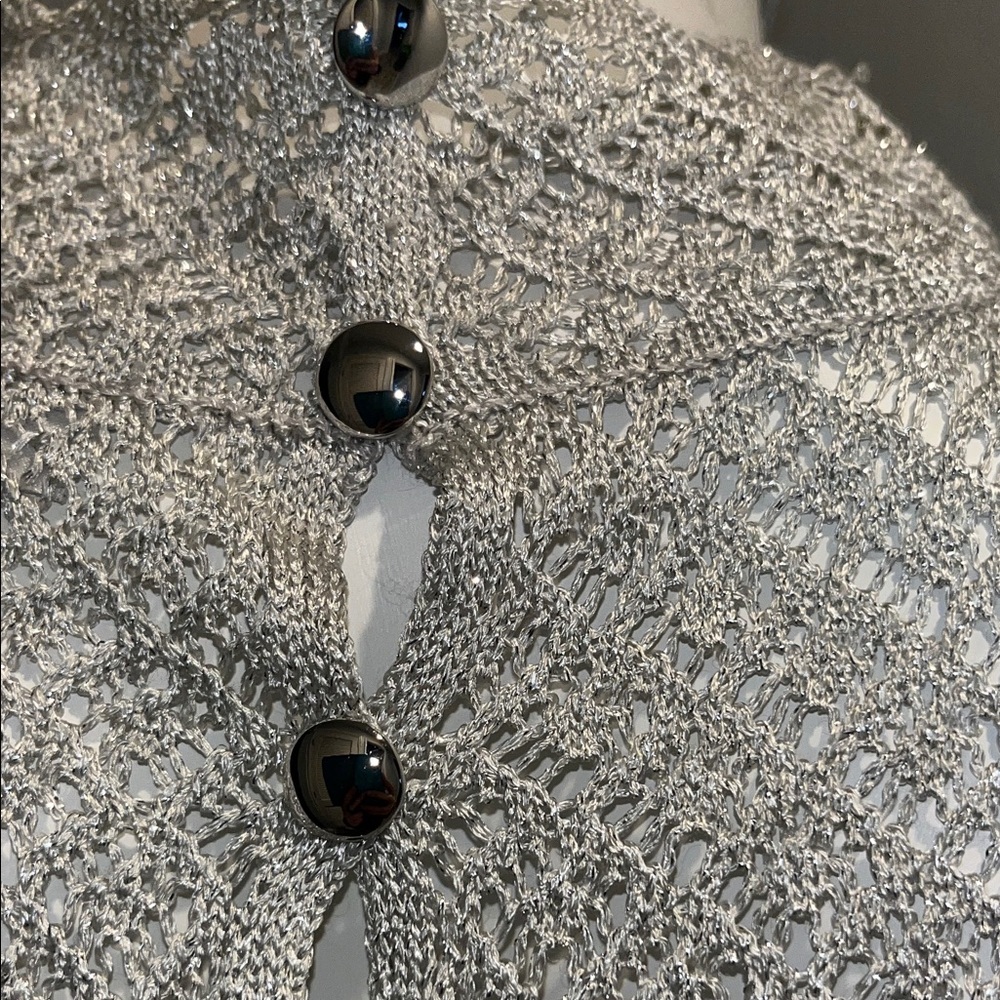 Elegant Silver Lace Women's Top Vintage st. John Size med beautifully made. - Picture 10 of 15
